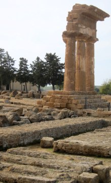 <p>Templo di Dioscuri: Castor and Pollux</p>