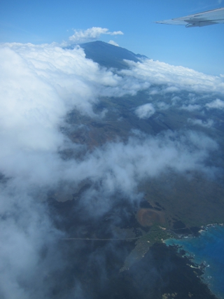 <p>Haleakala above, La Perouse Bay below -- the view from the 9-seater</p>